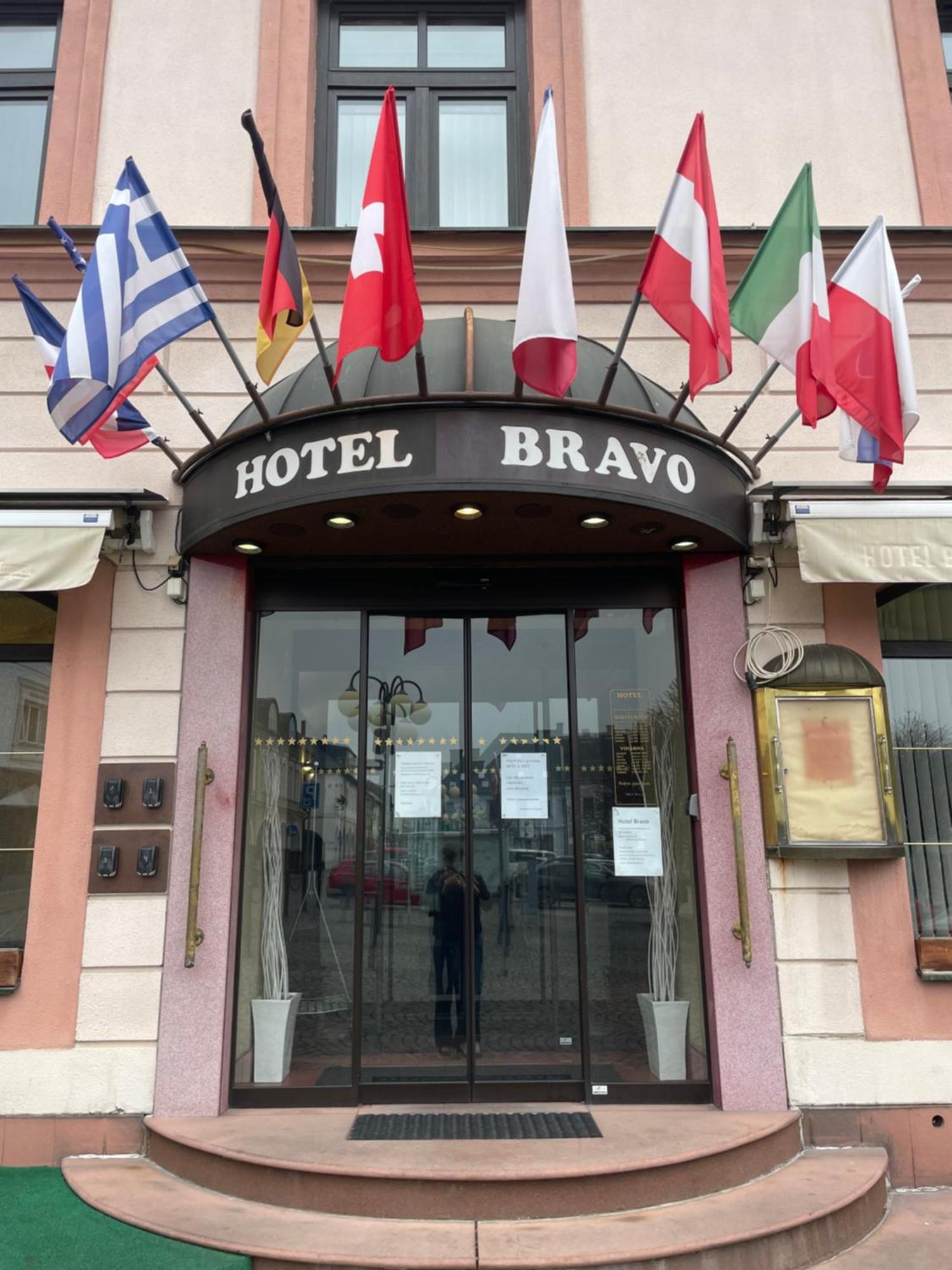 Hotel Bravo Ceska Trebova Luaran gambar