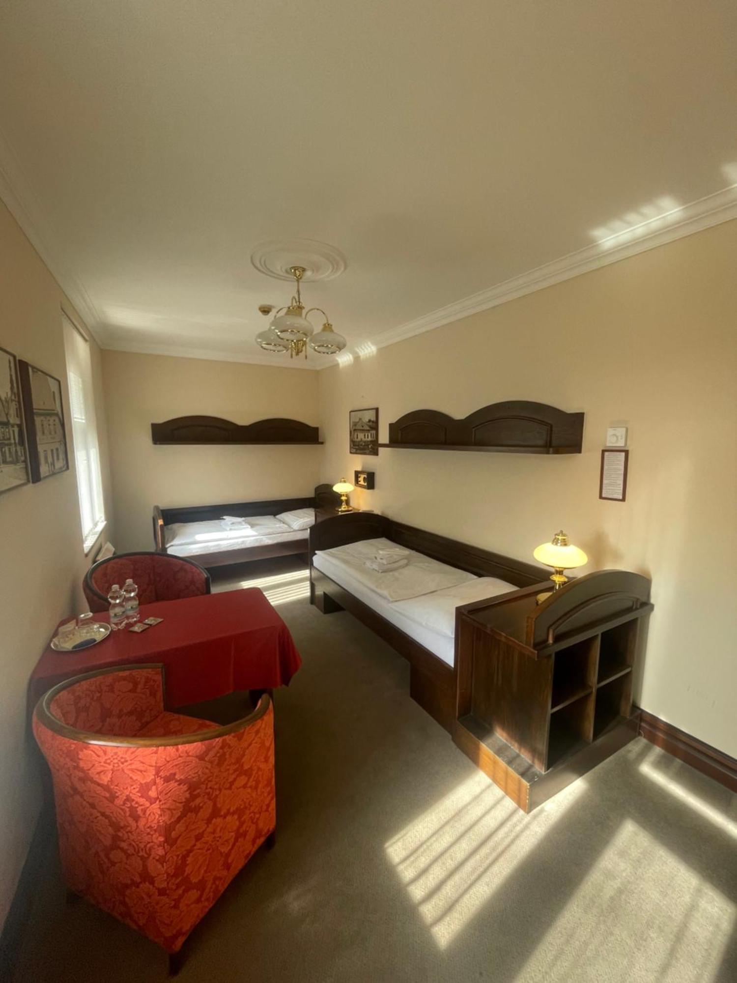 Hotel Bravo Ceska Trebova Luaran gambar
