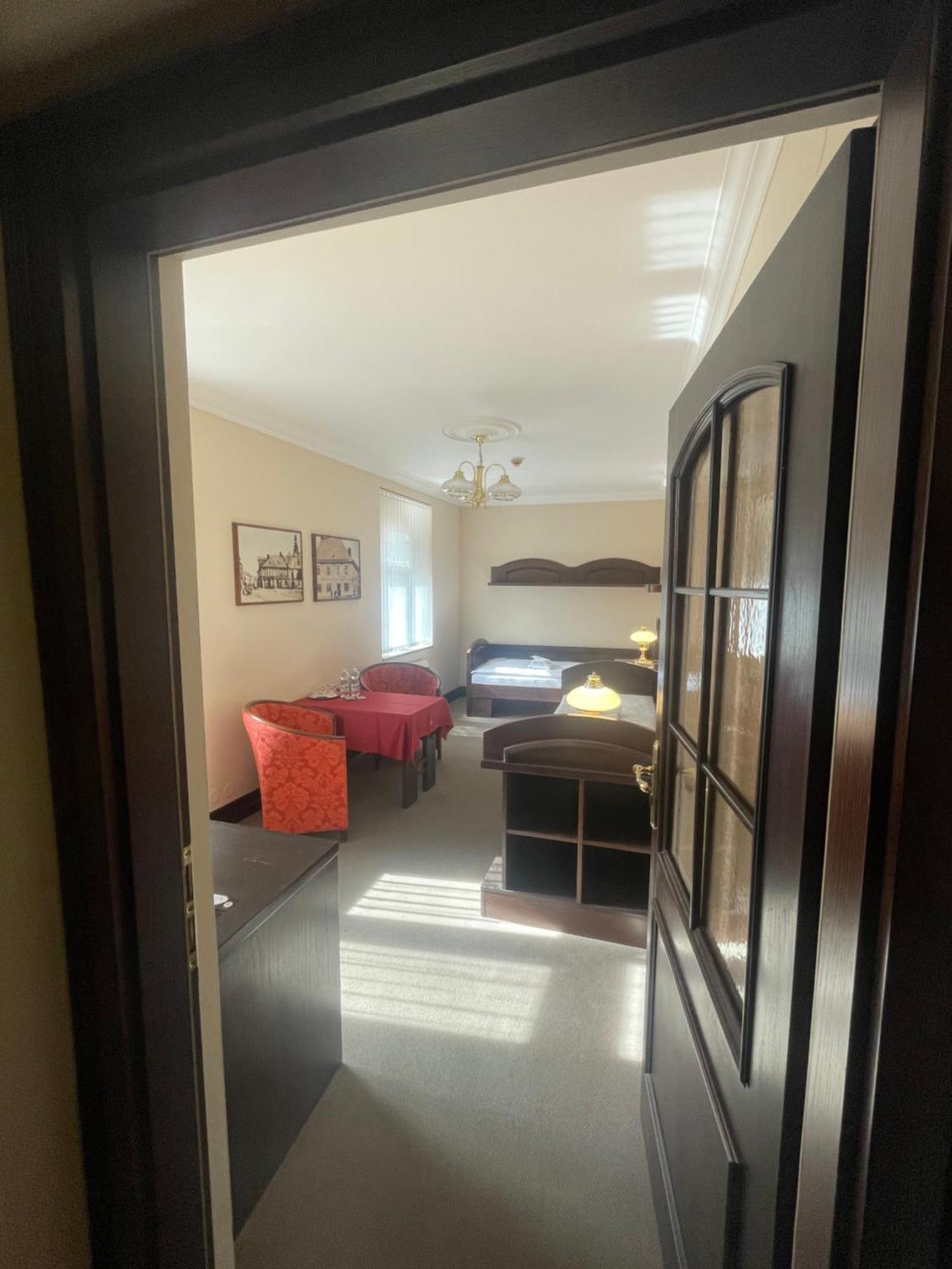 Hotel Bravo Ceska Trebova Luaran gambar